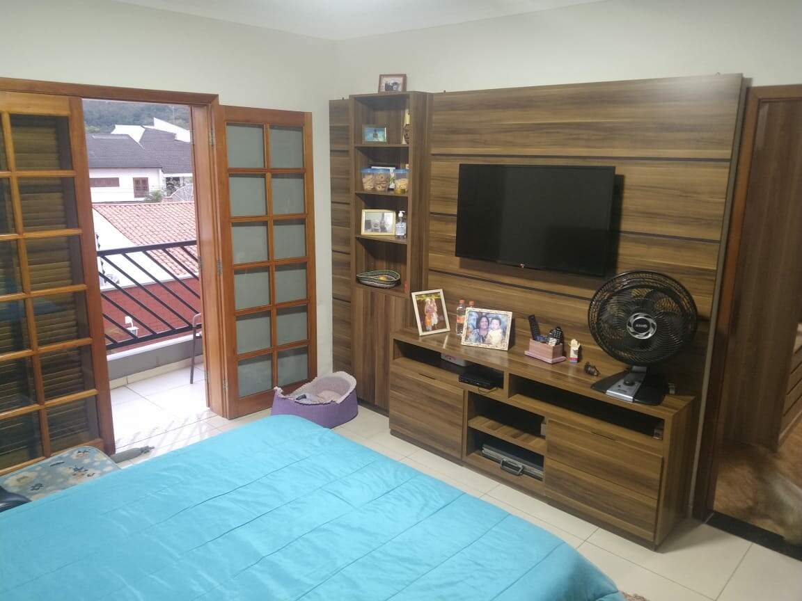 Sobrado à venda com 3 quartos, 350m² - Foto 24