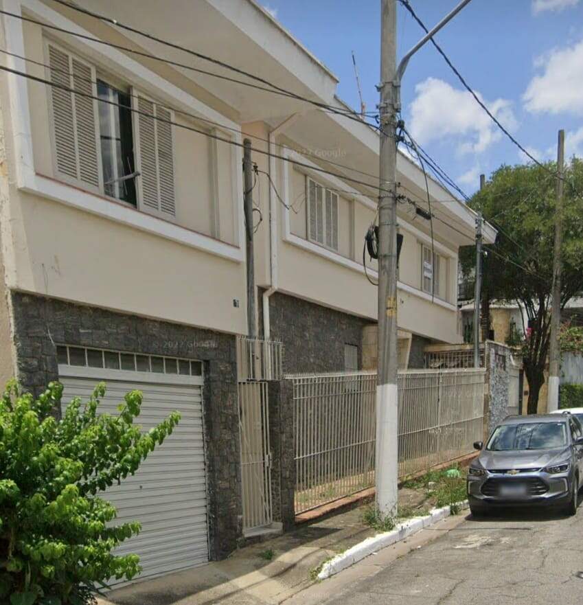 Casa à venda com 3 quartos, 176m² - Foto 1