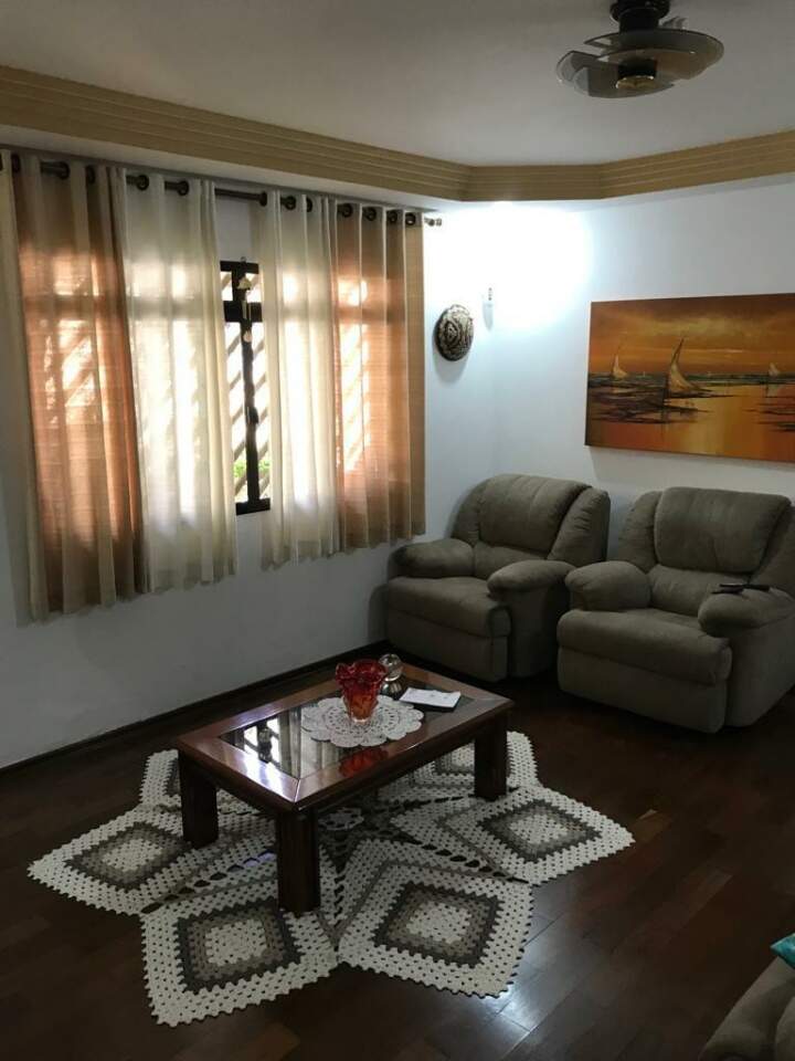 Casa à venda com 4 quartos, 250m² - Foto 12