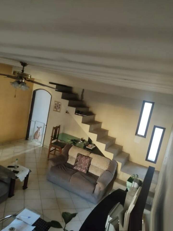 Sobrado à venda com 3 quartos, 300m² - Foto 3