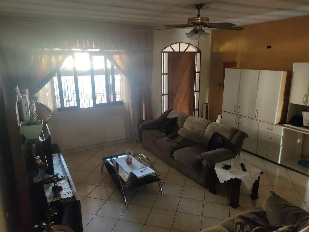 Sobrado à venda com 3 quartos, 300m² - Foto 4