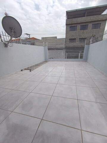 Sobrado à venda com 2 quartos, 110m² - Foto 1