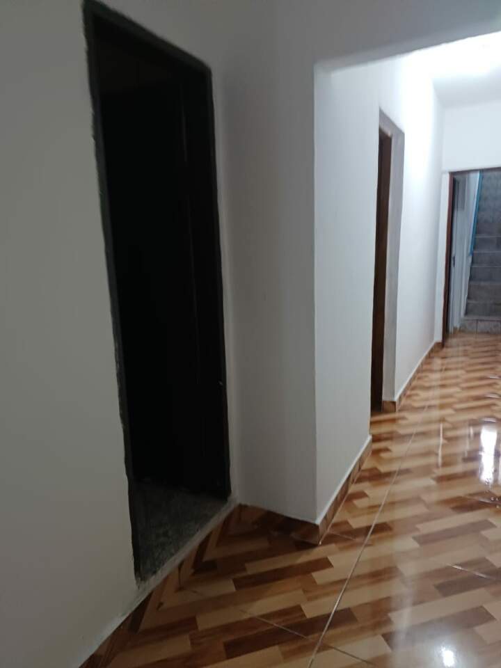 Sobrado à venda com 4 quartos, 200m² - Foto 5