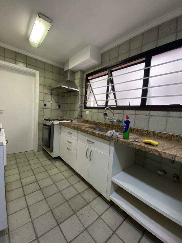 Apartamento à venda com 3 quartos, 160m² - Foto 13