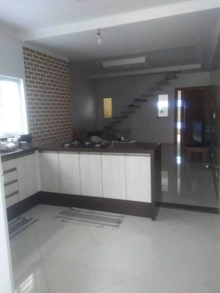 Sobrado à venda com 3 quartos, 175m² - Foto 1