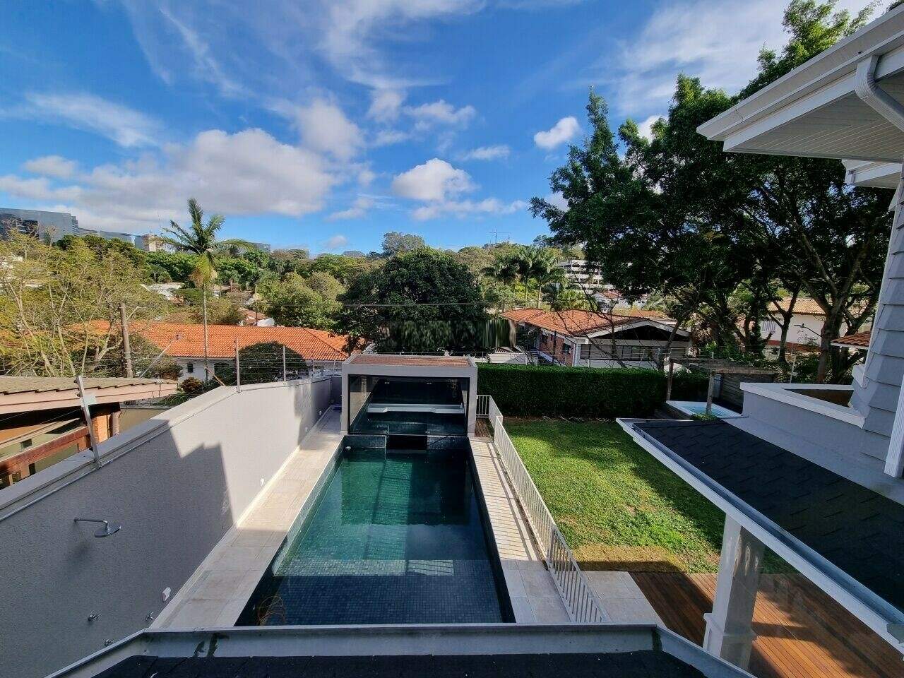 Casa à venda com 3 quartos, 298m² - Foto 5