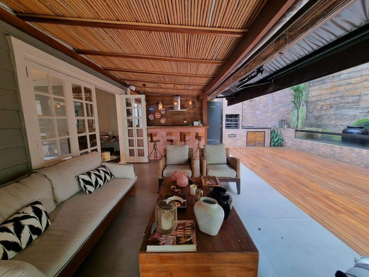 Casa à venda com 3 quartos, 298m² - Foto 14