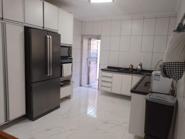 Sobrado à venda com 3 quartos, 120m² - Foto 3