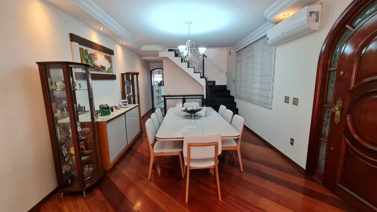 Sobrado à venda com 3 quartos, 300m² - Foto 3