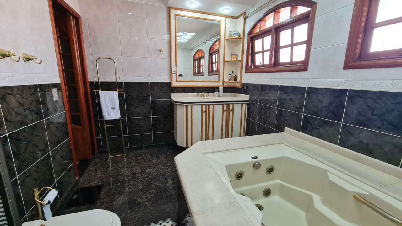 Sobrado à venda com 3 quartos, 300m² - Foto 20