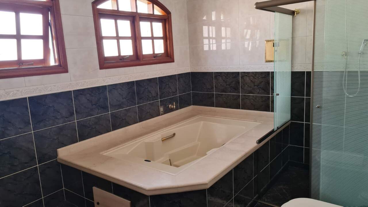 Sobrado à venda com 3 quartos, 300m² - Foto 23