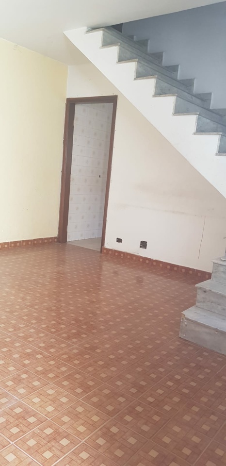 Casa à venda com 2 quartos, 80m² - Foto 18