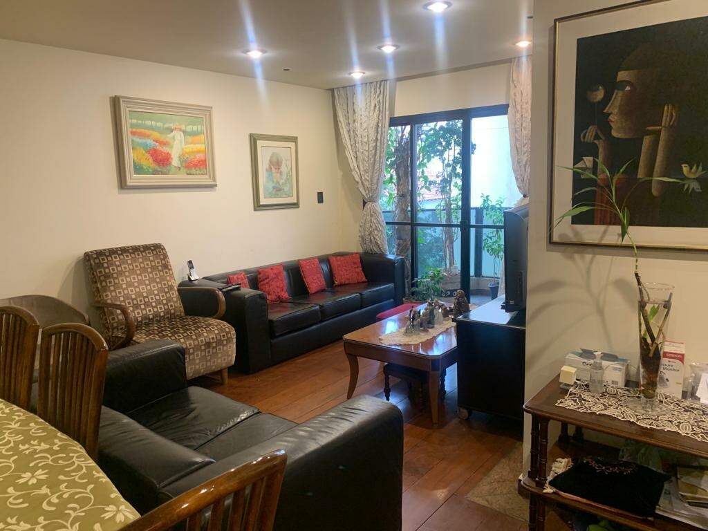 Apartamento à venda com 3 quartos, 140m² - Foto 2