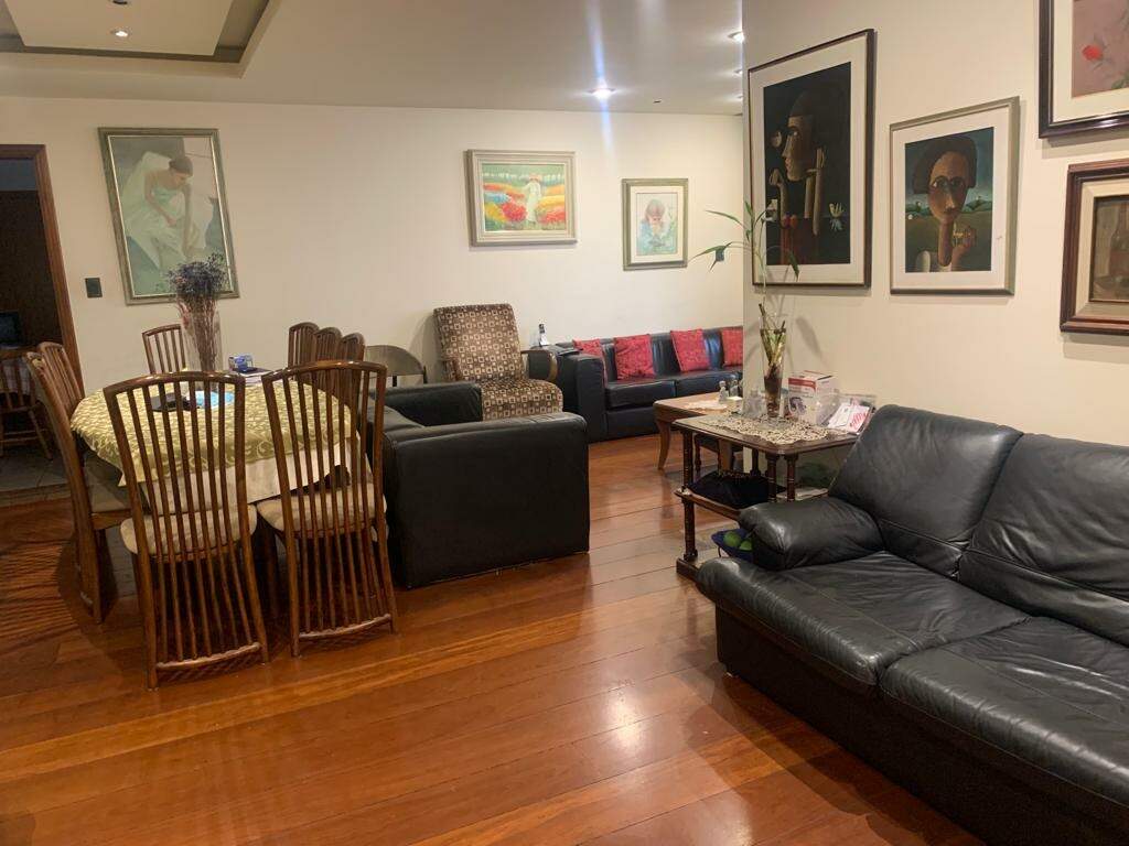 Apartamento à venda com 3 quartos, 140m² - Foto 4