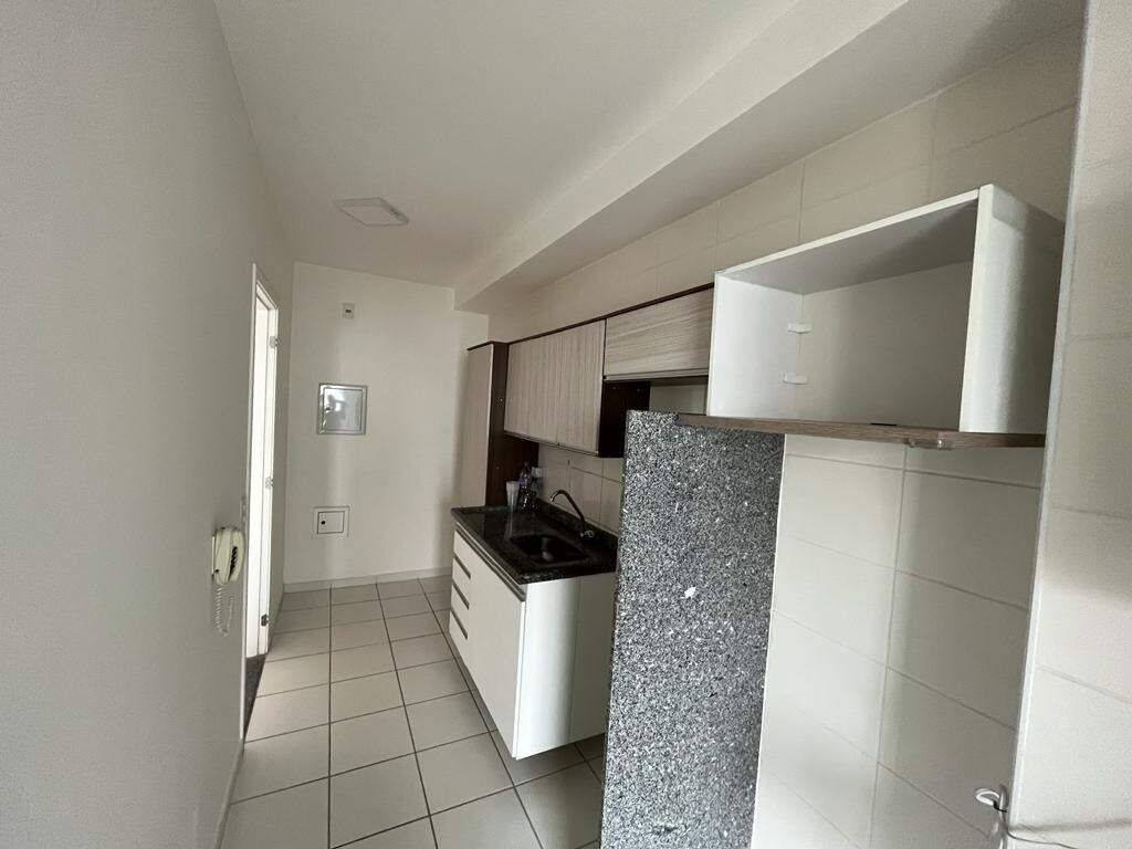 Apartamento à venda com 2 quartos, 62m² - Foto 4