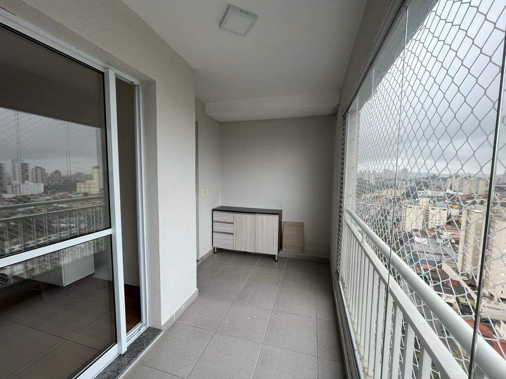 Apartamento à venda com 2 quartos, 62m² - Foto 2