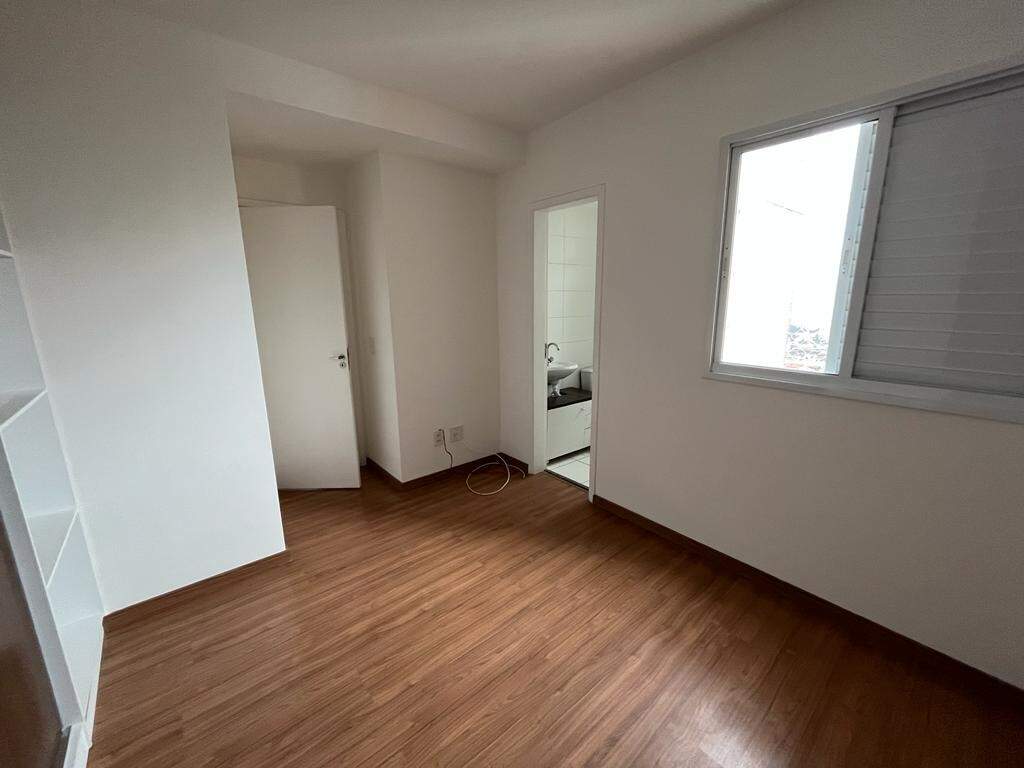 Apartamento à venda com 2 quartos, 62m² - Foto 12