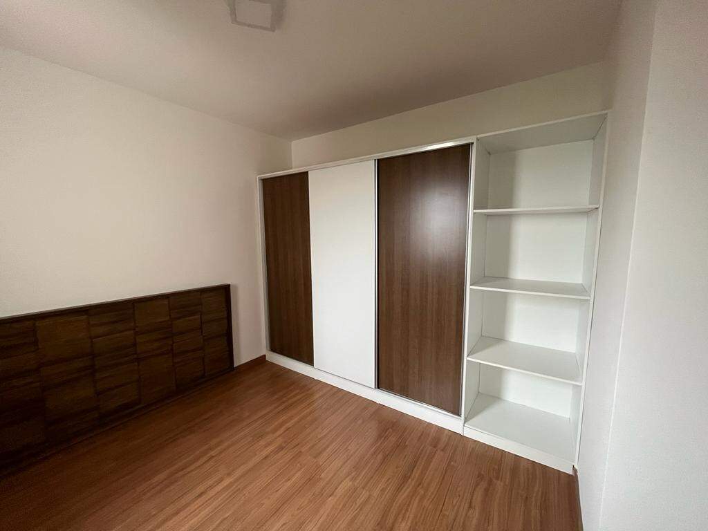 Apartamento à venda com 2 quartos, 62m² - Foto 5