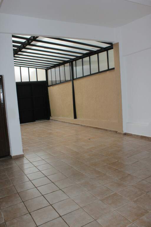 Sobrado à venda com 3 quartos, 209m² - Foto 2