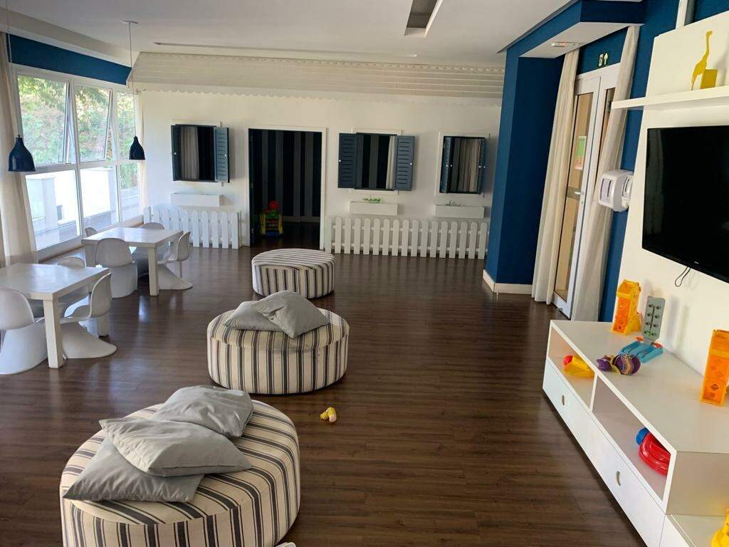 Apartamento à venda com 4 quartos, 196m² - Foto 26