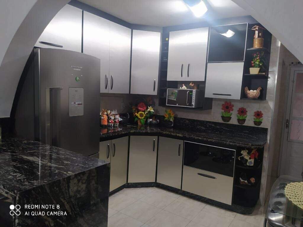 Casa à venda com 3 quartos, 169m² - Foto 8