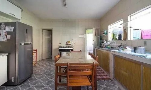 Casa à venda com 2 quartos, 350m² - Foto 14