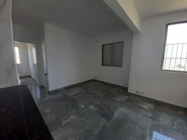 Apartamento à venda com 2 quartos, 59m² - Foto 3