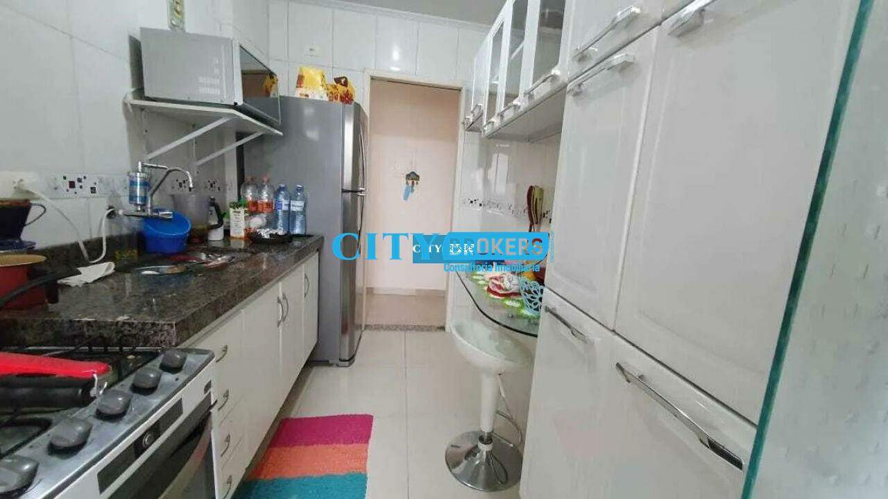 Apartamento à venda com 2 quartos, 70m² - Foto 6