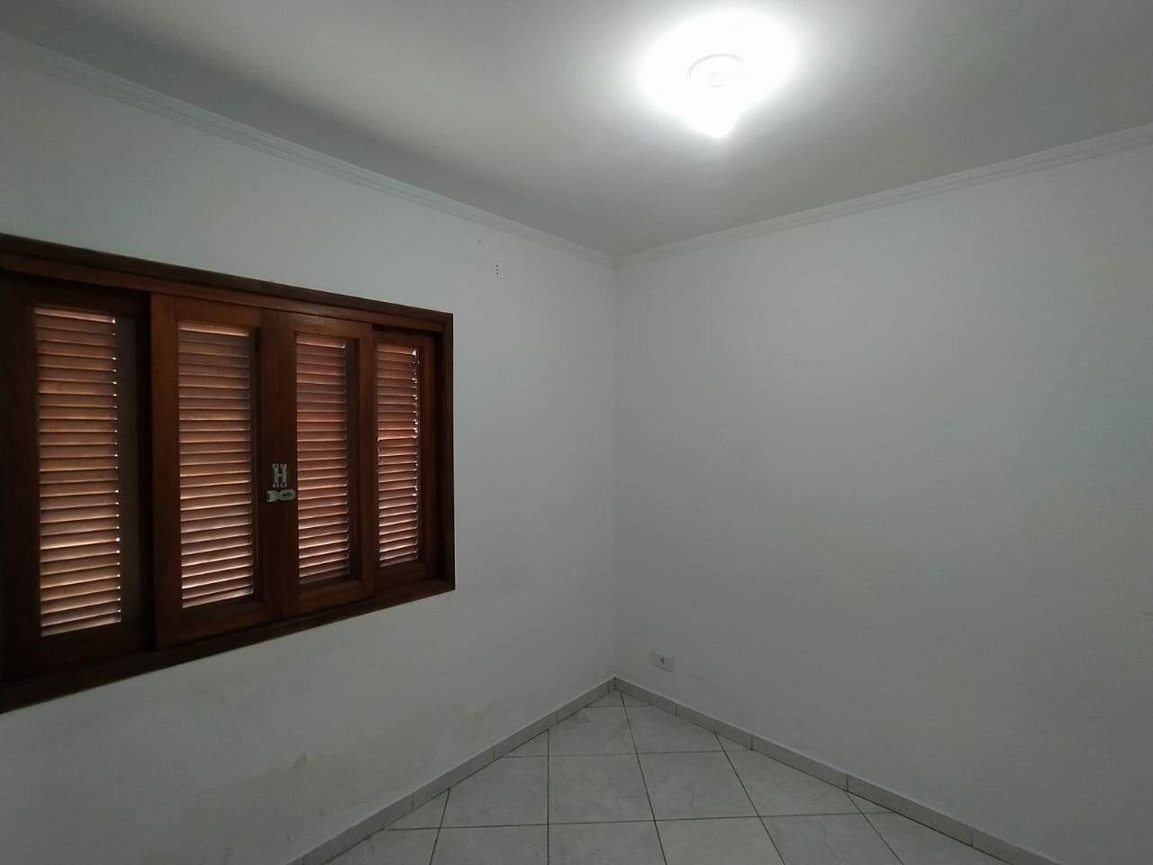 Casa à venda com 3 quartos, 250m² - Foto 8