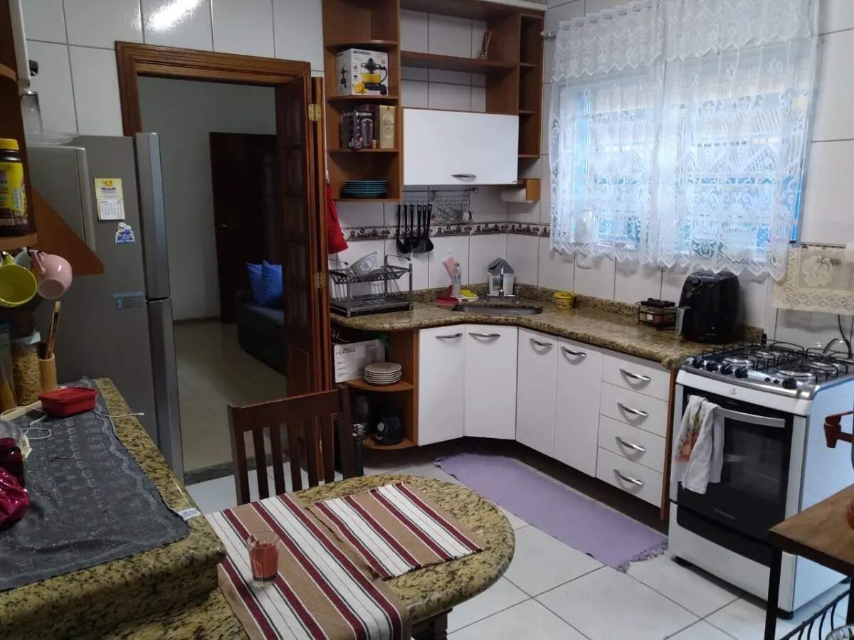 Casa à venda com 3 quartos, 117m² - Foto 17