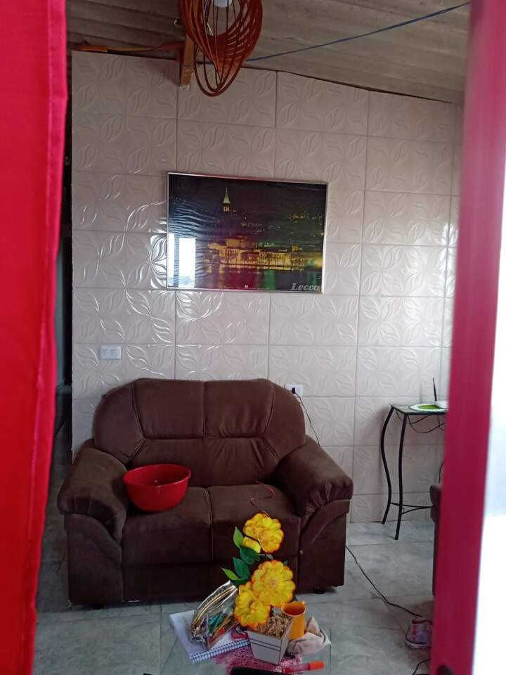 Casa à venda com 4 quartos, 200m² - Foto 3