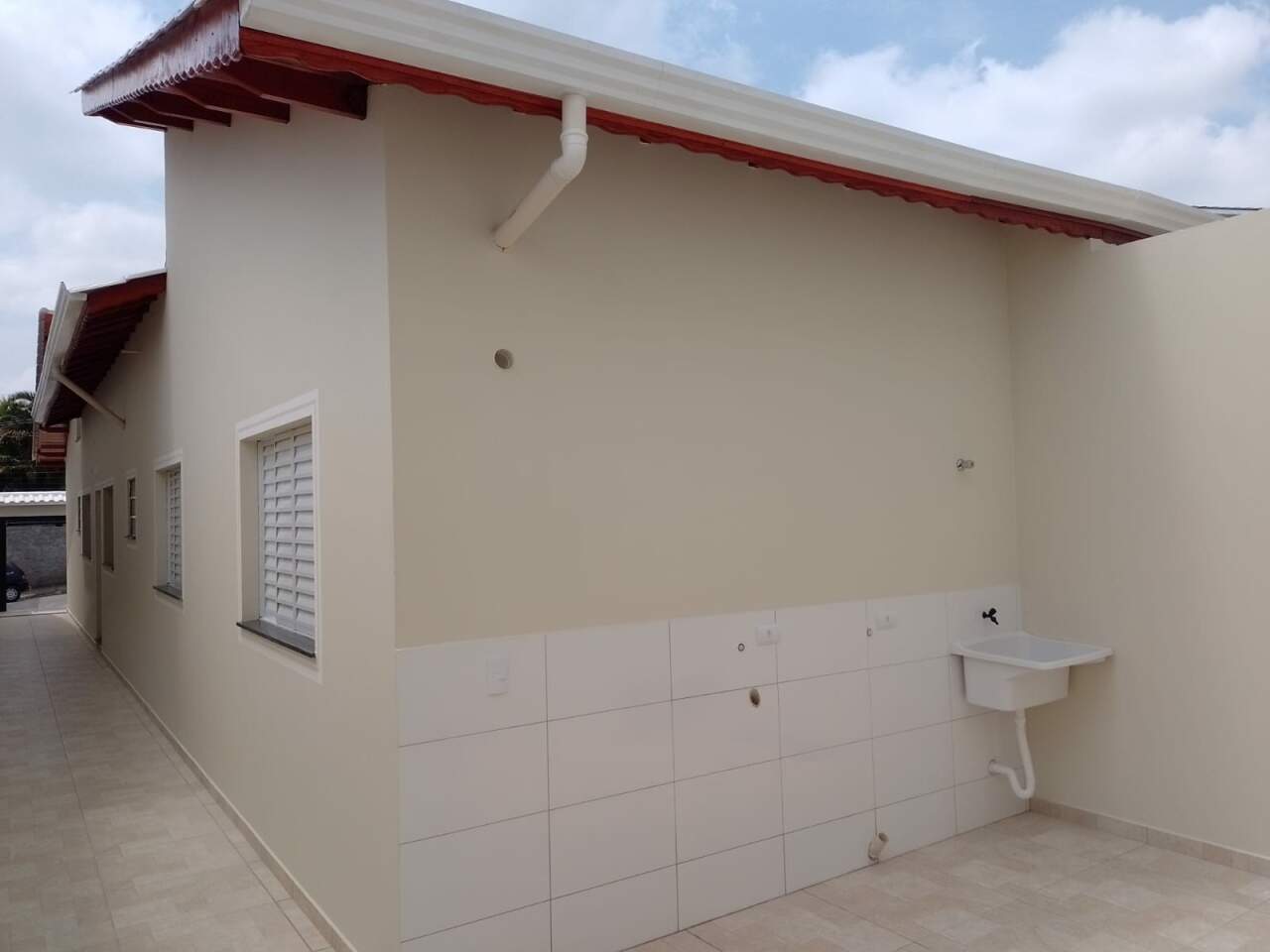 Casa à venda com 3 quartos, 73m² - Foto 4