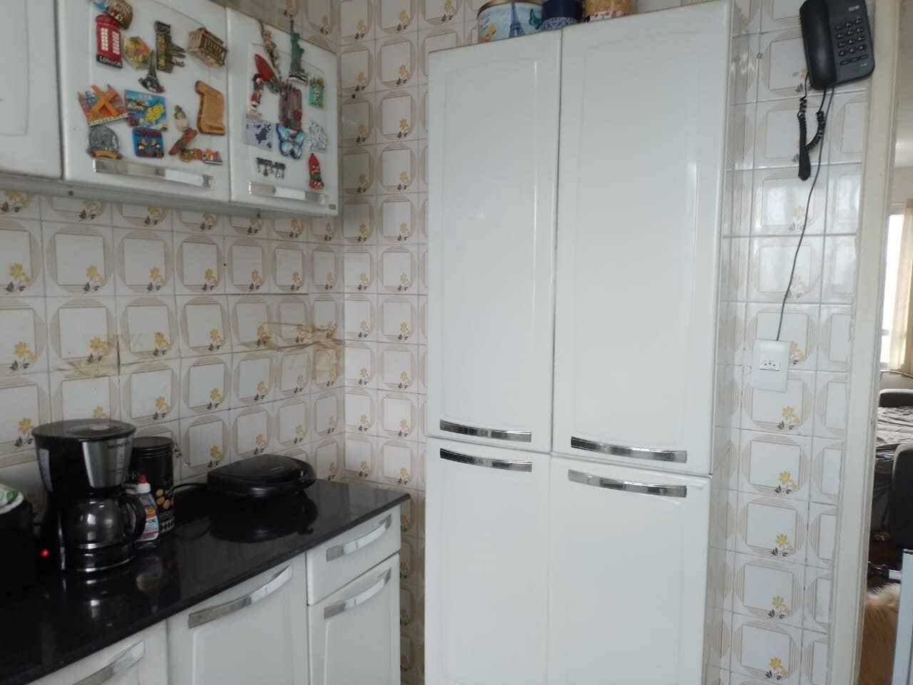 Apartamento à venda com 2 quartos, 71m² - Foto 4