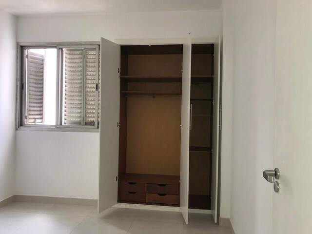 Apartamento à venda com 2 quartos, 67m² - Foto 3