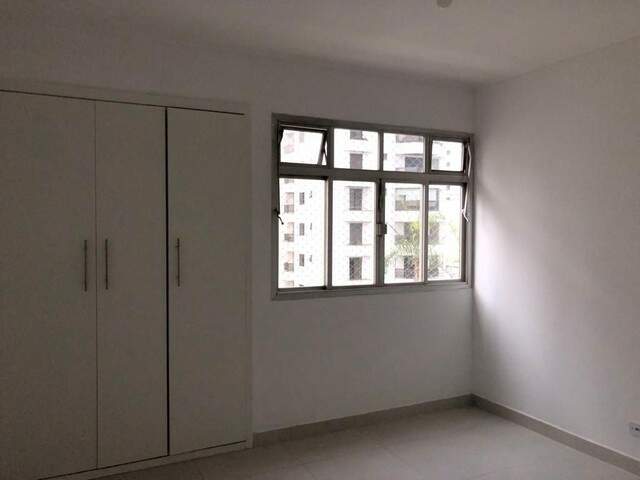 Apartamento à venda com 2 quartos, 67m² - Foto 4