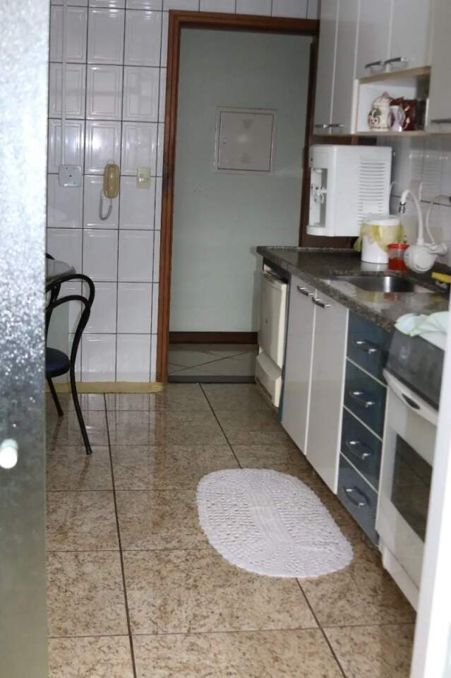 Apartamento à venda com 3 quartos, 98m² - Foto 5