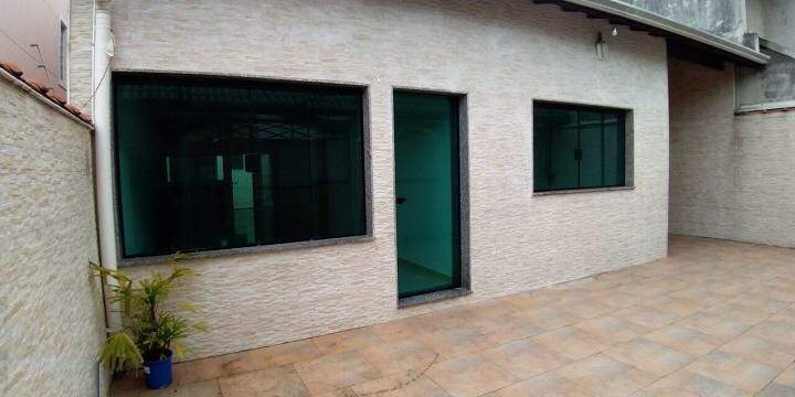 Casa à venda com 4 quartos, 213m² - Foto 25