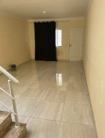 Sobrado à venda com 3 quartos, 108m² - Foto 1