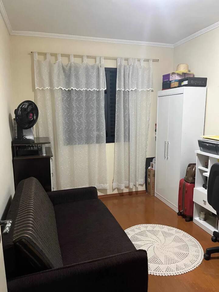 Apartamento à venda com 2 quartos, 64m² - Foto 2