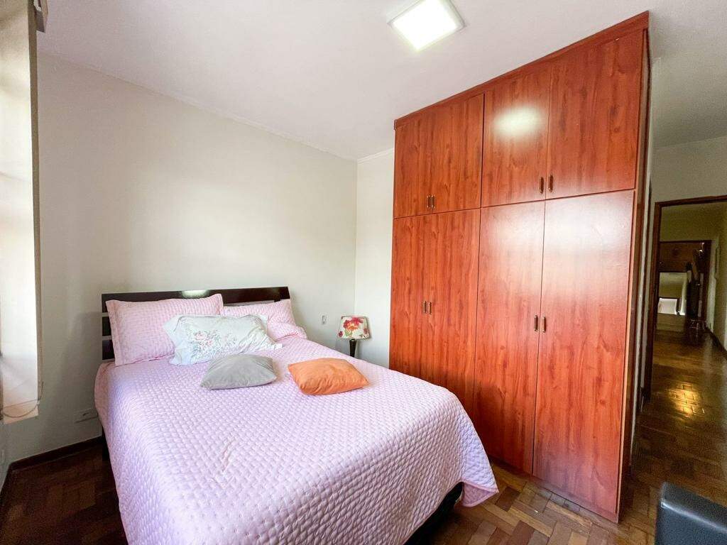 Casa à venda com 3 quartos, 142m² - Foto 8