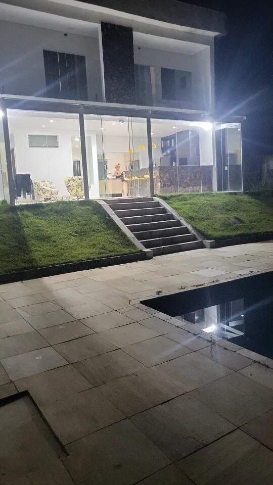 Sobrado à venda com 4 quartos, 380m² - Foto 3