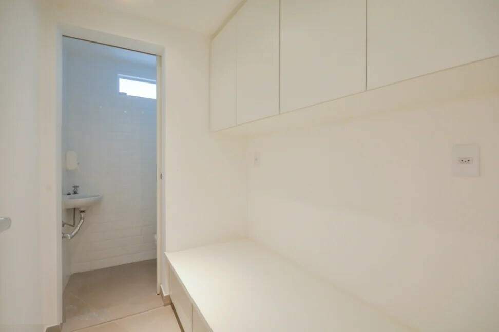 Apartamento à venda com 3 quartos, 177m² - Foto 15