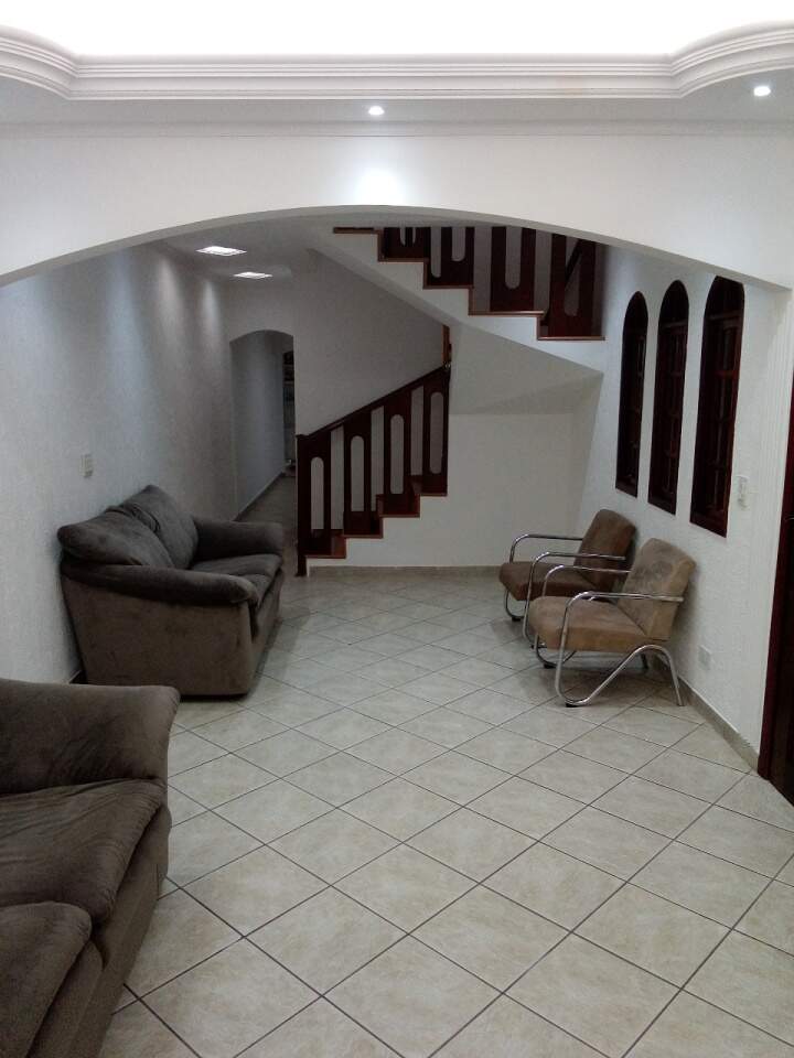 Sobrado à venda com 3 quartos, 214m² - Foto 2