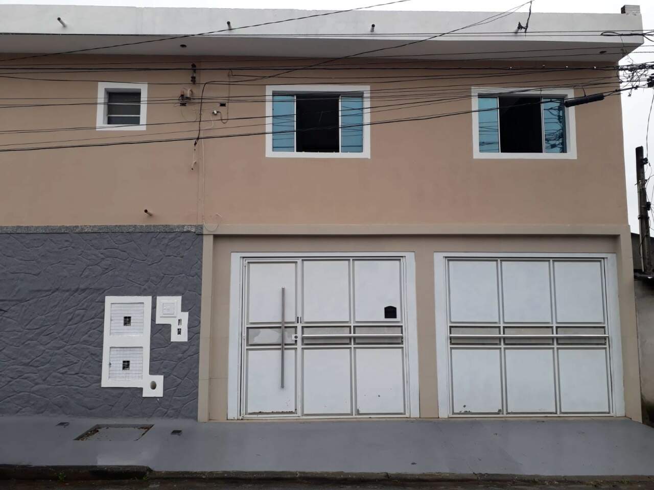 Sobrado à venda com 3 quartos, 150m² - Foto 2