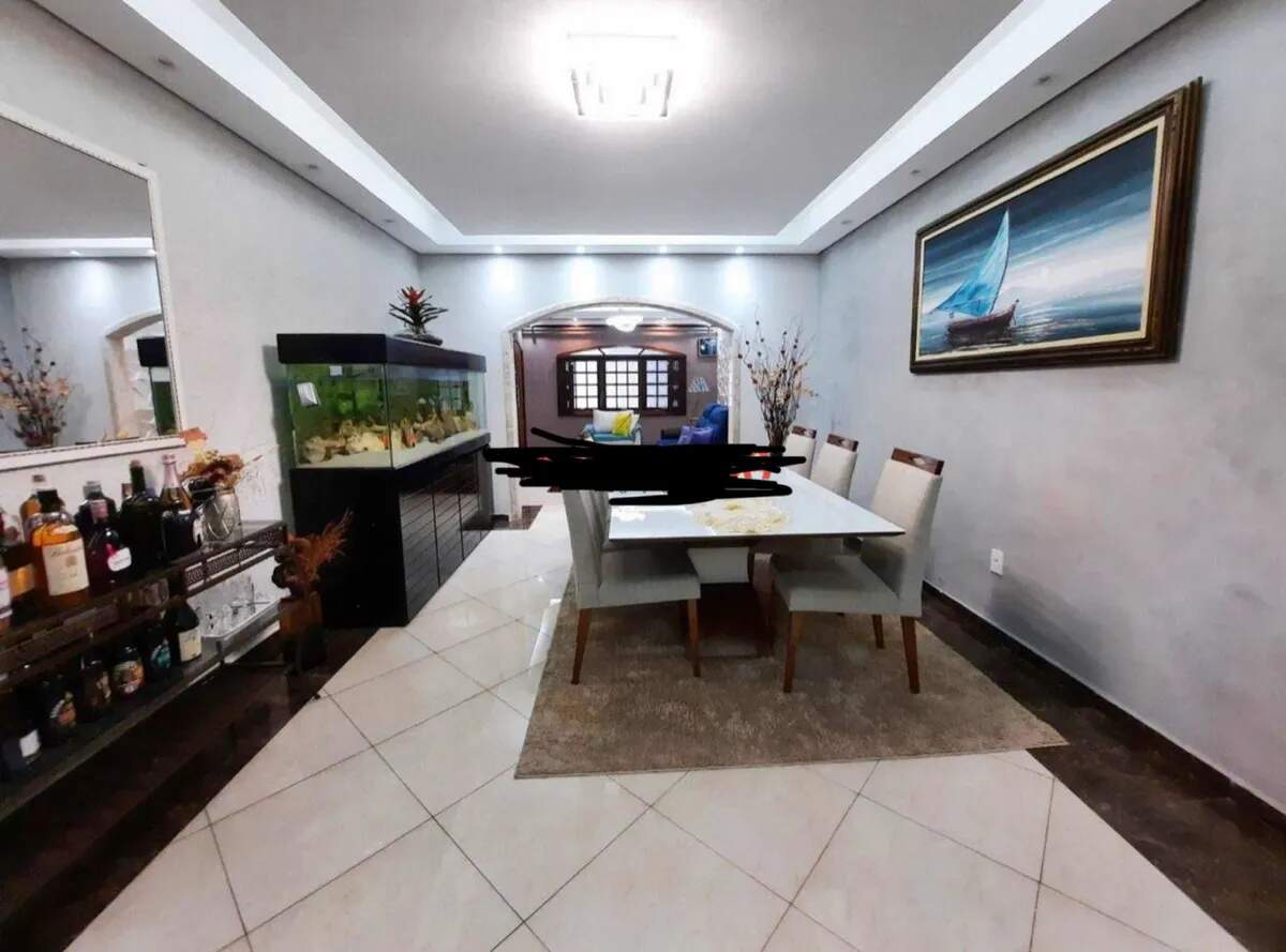 Casa à venda com 3 quartos, 500m² - Foto 3