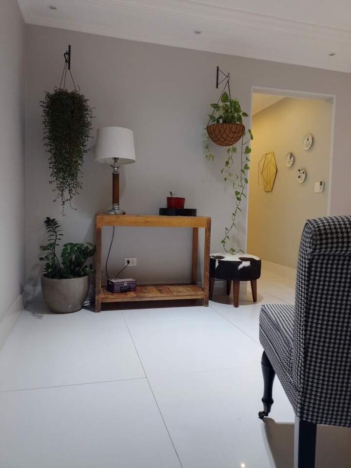 Apartamento à venda com 2 quartos, 70m² - Foto 1