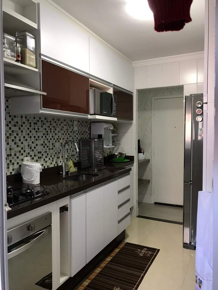 Apartamento à venda com 3 quartos, 77m² - Foto 1