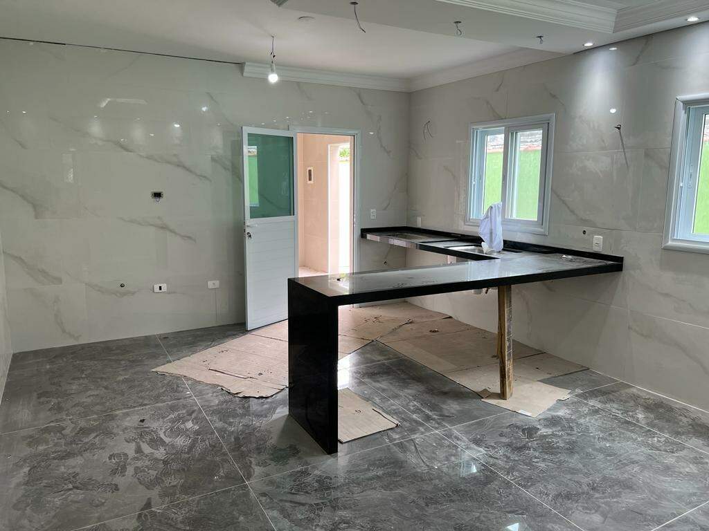 Casa à venda com 3 quartos, 258m² - Foto 7