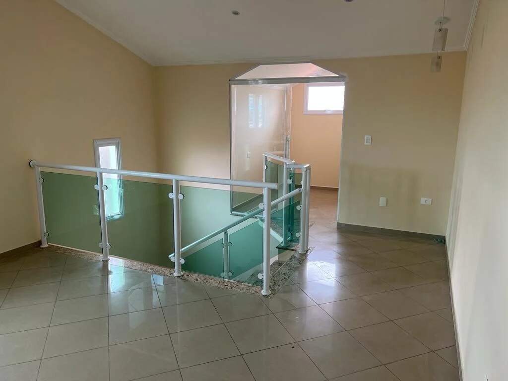 Casa à venda com 3 quartos, 258m² - Foto 11