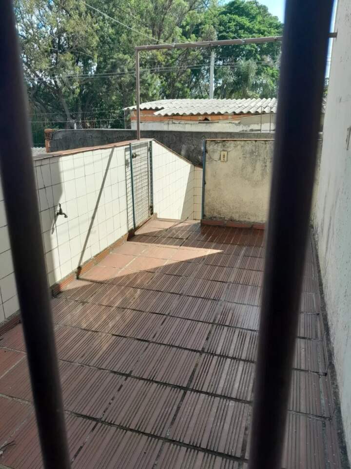 Sobrado à venda com 3 quartos, 100m² - Foto 4